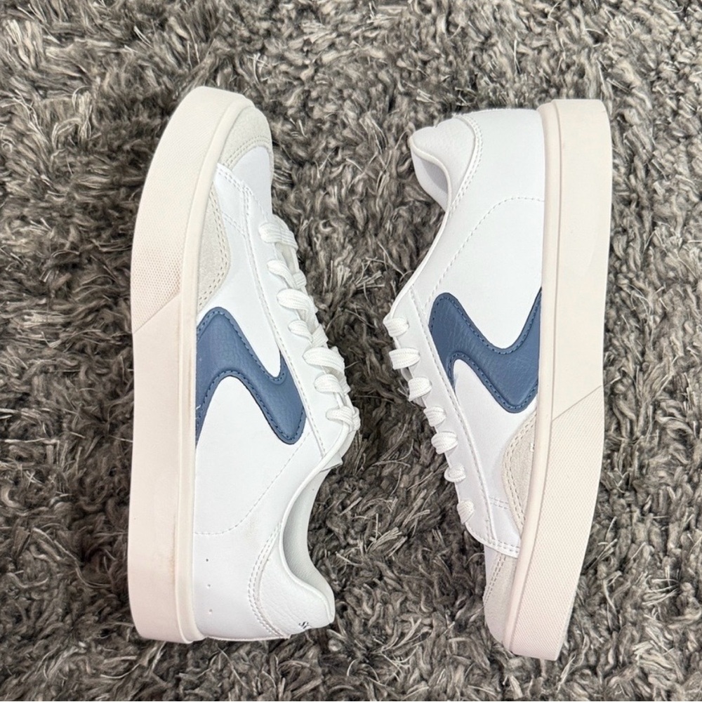 Skechers White and Blue Sneakers - Picture 5 of 6